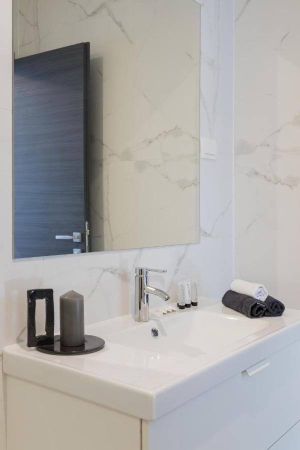 Design 2Bdr Apartment Near City Center Zagabria Esterno foto