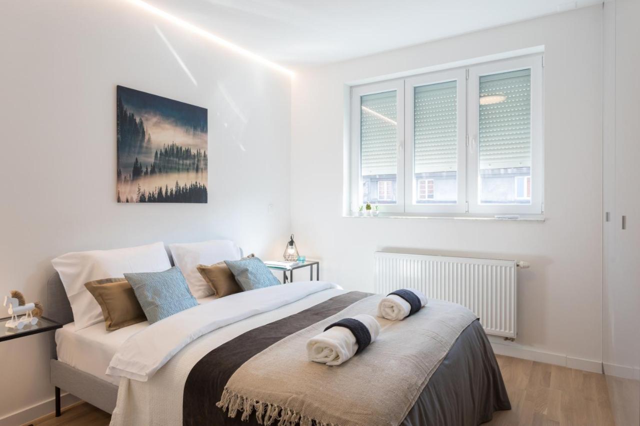 Design 2Bdr Apartment Near City Center Zagabria Esterno foto