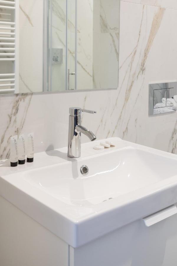 Design 2Bdr Apartment Near City Center Zagabria Esterno foto